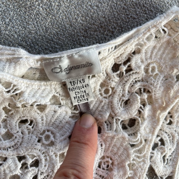 Peplum white flower design summery top - Picture 3 of 3